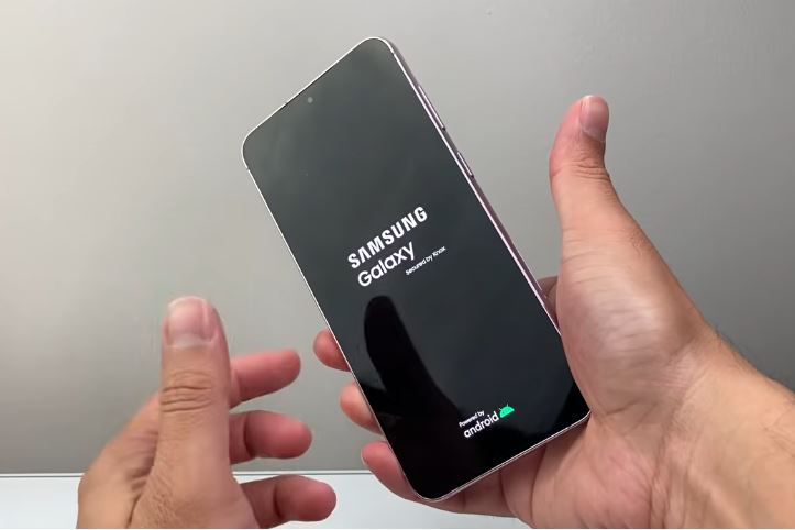 Android phone rebooting after a force restart with the logo on screen